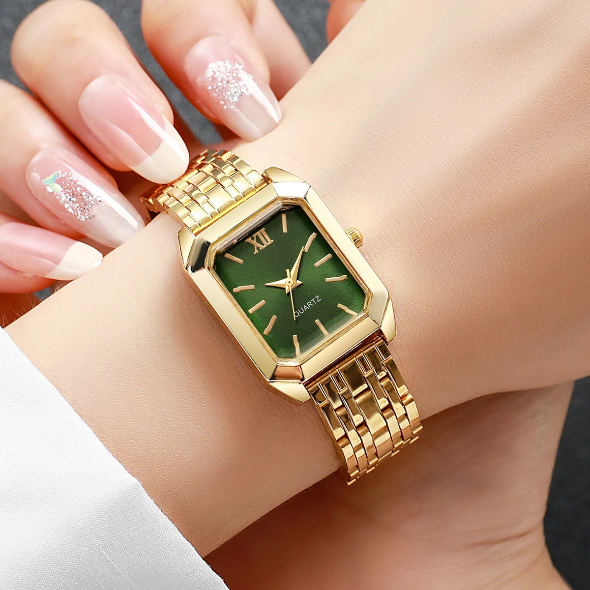 Surprise Blind Box Women Watch - Luxury Watch Lady 评论和价格